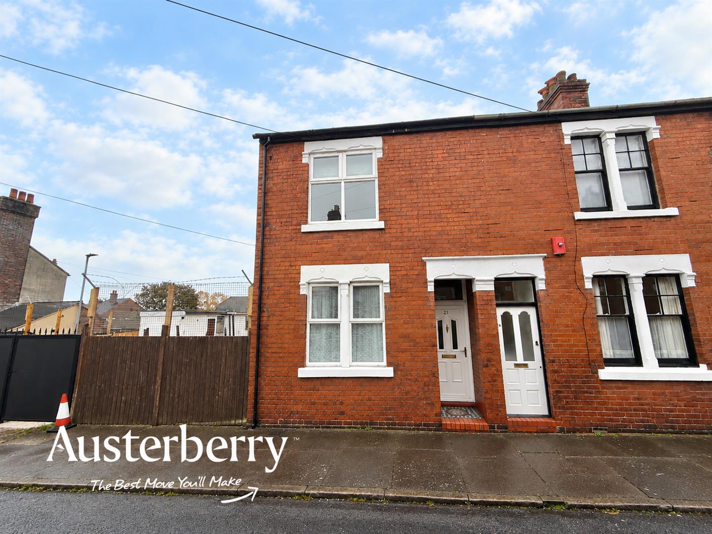 3 bed property in Harris Street, Stoke-On-Trent